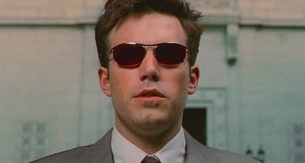 Matt Murdock (Ben Affleck) takes note of his Radar Sense in Daredevil (2003), 20th Century Studios