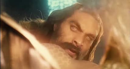 Aquaman vs Steppenwolf
