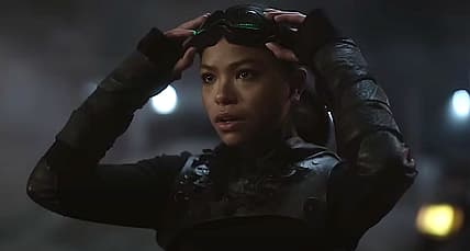 The CW's DC Soap Opera ‘Gotham Knights’ Circling Cancellation, Ratings Drop 200K After First Episode