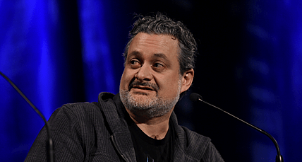 Dave Filoni Attempts To Justify Contradicting Star Wars Canon: People "Forget Just The Special