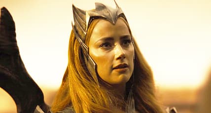 Mera stands with Batman's anti-Superman resistance in Zack Snyder's Justice League (2021)