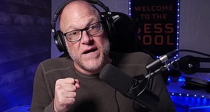 Adam Sessler offers his thoughts on 'Call of Duty: Modern Warfare II (2022)' in CoD Is BACK! Modern Warfare II Beta Delivers, Xplay