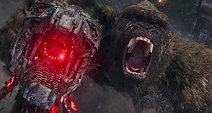 Kong holds MechaGodzilla's head in Godzilla vs. Kong (2021), Warner Bros. Pictures Featured Image
