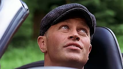Neal McDonough smooth-talks his way out of a ticket in Walking Tall (2004), MGM
