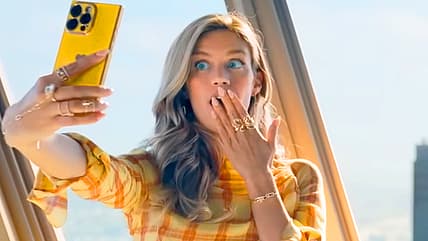 Eve Teschmacher (Sara Sampaio) documents Hammer of Boravia debut in Superman (2025), DC Studios