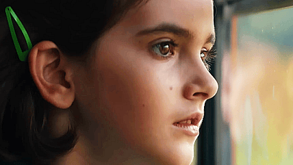 Bianca Belle learns why you don't stick your hand out a bus window in Sketch (2025), Angel Studios