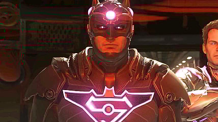 Superman (George Newburn) uses Braniac's (Jeffrey Combs) technology to mind control Batman (Kevin Conroy) and force him to his side in Injustice 2 (2017), NetherRealm Studios