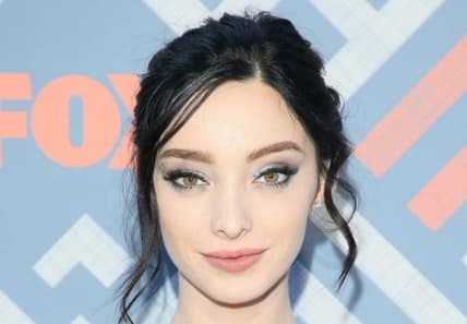 Emma Dumont