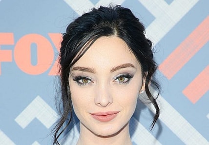Emma Dumont