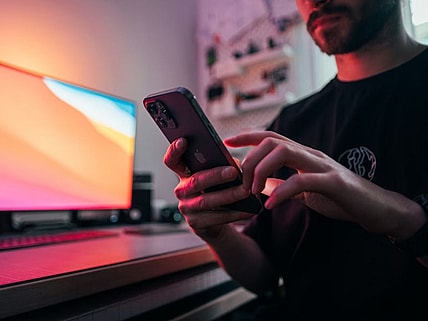 Xbox Mobile Gaming, Unsplash