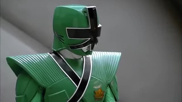 Mike pilots the Samurai MegaZord in Power Rangers Samurai Episode 1, Nickelodeon (2011)