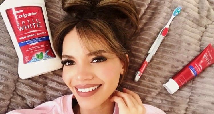 Leslie Grace Colgate ad