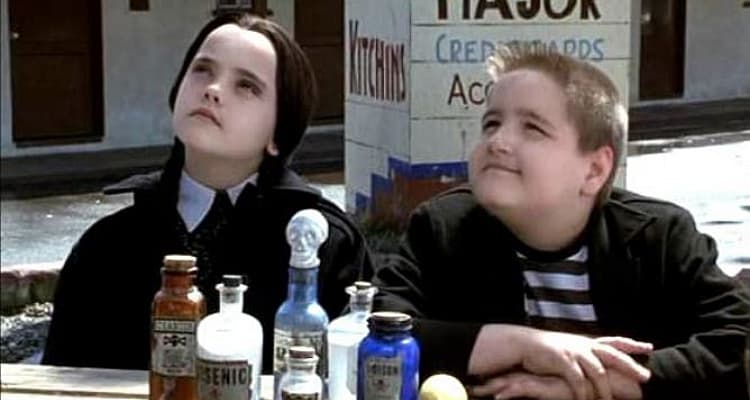 Artist Didi Esmeralda Shares Toxic Pinup Of The Addams Family's Wednesday Addams