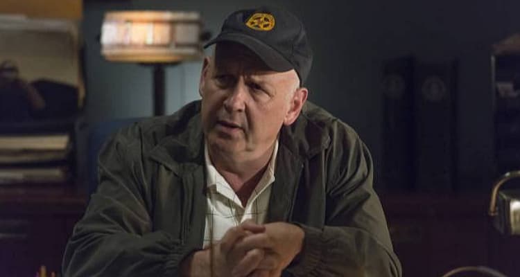 Nick Searcy