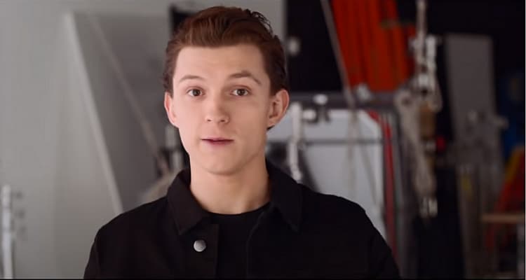 Resurfaced Interview Clip Shows Tom Holland Claiming He Pitched A "Really Passionate Sex Scene" For