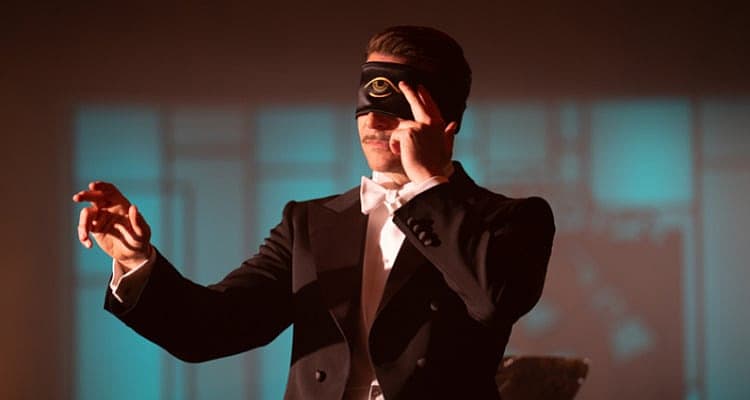 Nightmare Alley Review: A Murky Noir That Tinkers With Greatness