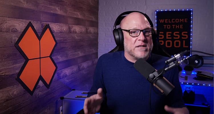 G4 TV Host Adam Sessler Goes Off On Twitter User Who Told Him To "Live In A Cardboard Box"