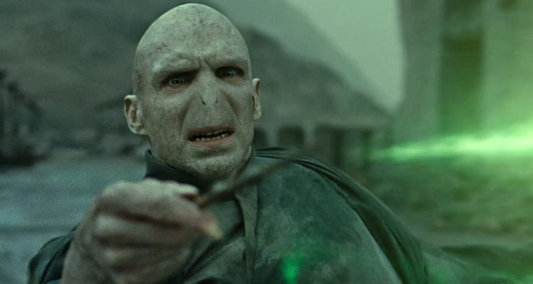 'Harry Potter' Star Ralph Fiennes Decries Constant Attacks Against J.K. Rowling: "She's Just A
