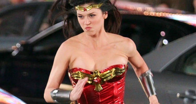 Screenshot of Adrianne Palicki in Wonder Woman pilot