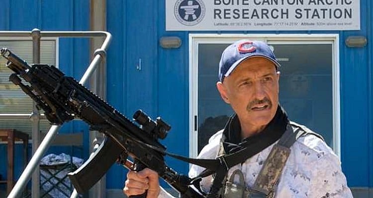 Burt Gummer-Michael Gross 