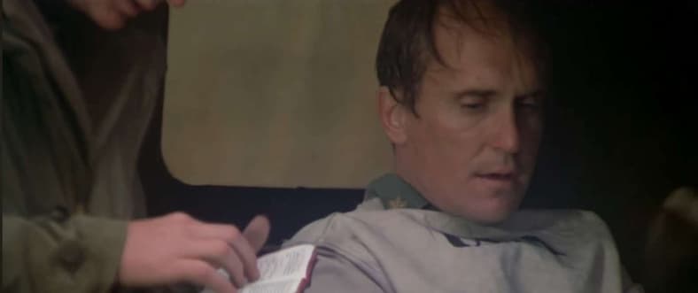 Major Burns (Duvall) has a mental breakdown in M*A*S*H (1970), 20th Century Fox