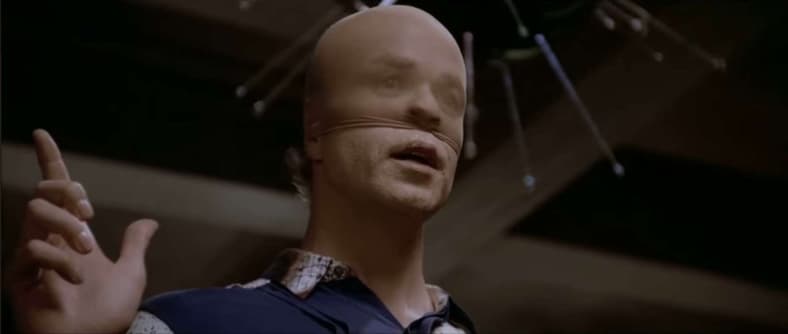 Francis (Tom Noonan) shows his devil side in Manhunter (1986), De Laurentiis Entertainment Group