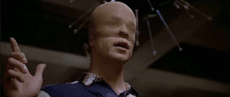 Francis (Tom Noonan) shows his devil side in Manhunter (1986), De Laurentiis Entertainment Group