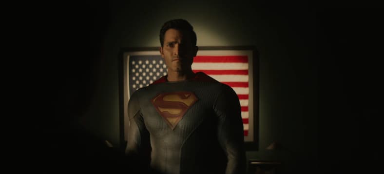 Superman (Tyler Hoechlin) confronts General Samuel "Sam" Lane (Dylan Walsh) about his secret Kryptonite supply in Superman & Lois Season 1 Episode 1 "Pilot" (2021), Warner Bros. Television