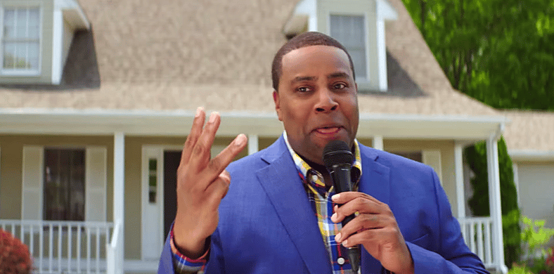 Dex (Kenan Thompson) pitches corporate America in Good Burger 2 (2023), Paramount Plus