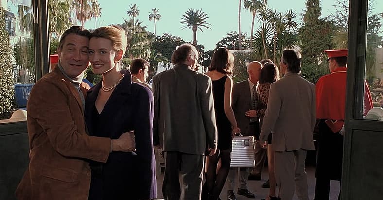 Sam and Deirdre fake marriage to gather intel on their target in Ronin (1998), United Artists