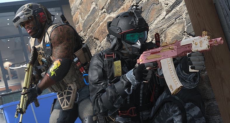 Horangi and Hutch ready to make a move with fancy gun skins in Call of Duty: Modern Warfare II