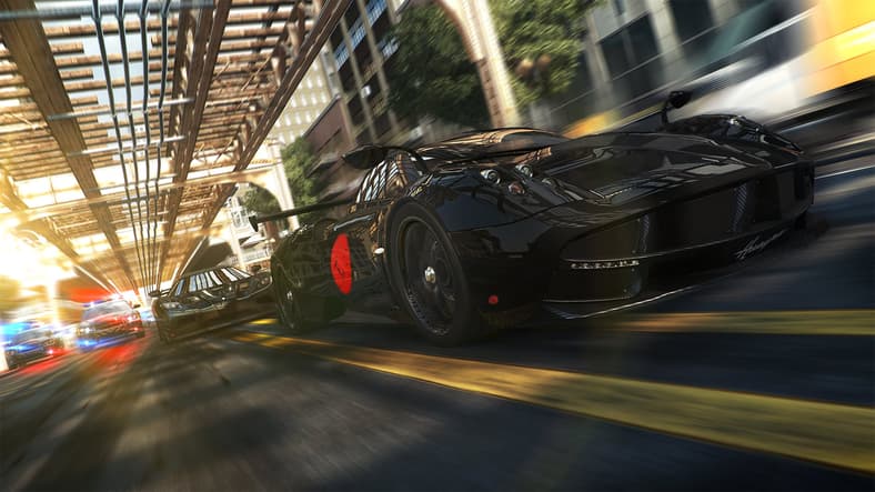 The cops don't take too kindly to street racers in The Crew (2014), Ubisoft