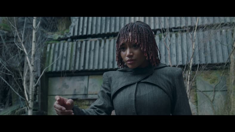 Osha (Amandla Stenberg) force chokes Master Sol (Lee Jung-jae) in The Acolyte Season 1 Episode 8