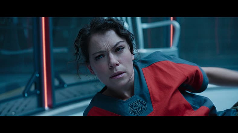 Jennifer Walters awakens in a Gamma-proof holding cell in She-Hulk: Attorney at Law Season 1 (2022)