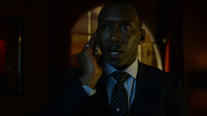 Cornell "Cottonmouth" Stokes looks unhappy in Luke Cage S1E6 (2016), Marvel/Disney+