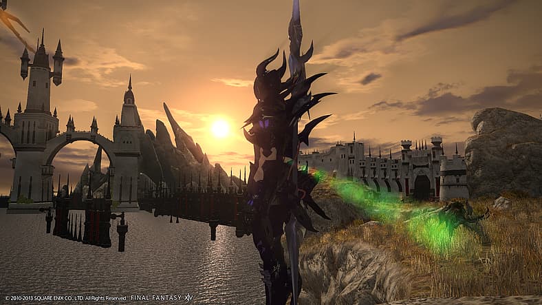 Dragoon overlooks Western La Noscea's coast at sunset in Final Fantasy XIV: A Realm Reborn (2013)