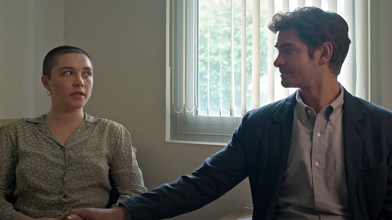 Almut (Florence Pugh) consoled by Tobias (Andrew Garfield) during cancer treatment in We Live in Time, 2024, Studio Canal