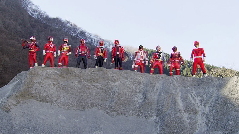 A 'Who's Who' of Reds assemble to assist Kaito (Kiita Komagine) in Kikai Sentai Zenkaiger vs. Kiramager vs. Senpaiger (2022), Toei Co. Ltd.