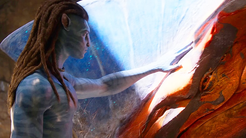Jake Sully (Sam Worthington) reunites with his Toruk for one last ride in Avatar: Fire and Ash (2025), 20th Century Studios