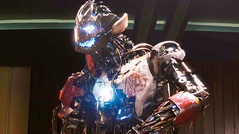 A messenger for the Iron Legion (James Spader) has a warning from Ultron (James Spader) in Avengers: Age of Ultron (2015), Marvel Entertainment