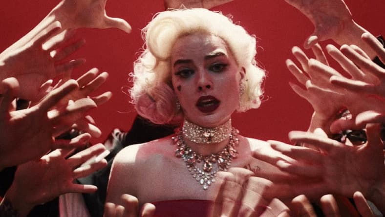 Margot Robbie as Harley thinking she is Marilyn