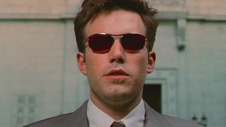 Matt Murdock (Ben Affleck) takes note of his Radar Sense in Daredevil (2003), 20th Century Studios
