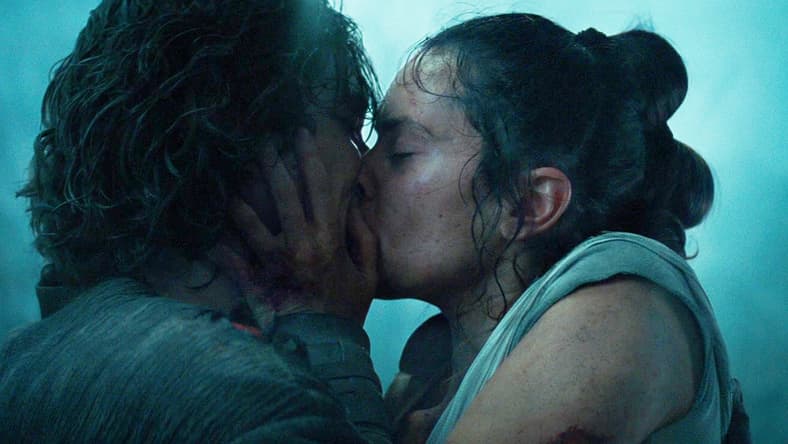 Rey (Daisy Ridley) shares her first and last kiss with Kylo Ren (Adam Driver) in Star Wars: Episode IX - The Rise of Skywalker (2019), Disney