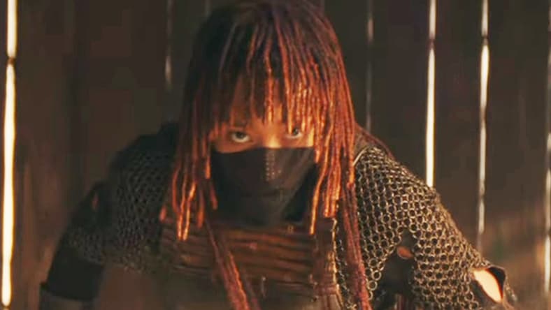 A Sith (Amandla Stenberg) steadies herself against Master Indara (Carrie-Anne Moss) in The Acolyte (2024), Disney