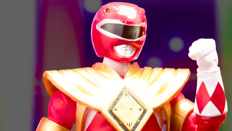 Jason (Austin St. John) suits up with the Dragon Shield via Power Rangers Lightning Collection Remastered Mighty Morphin Red Ranger