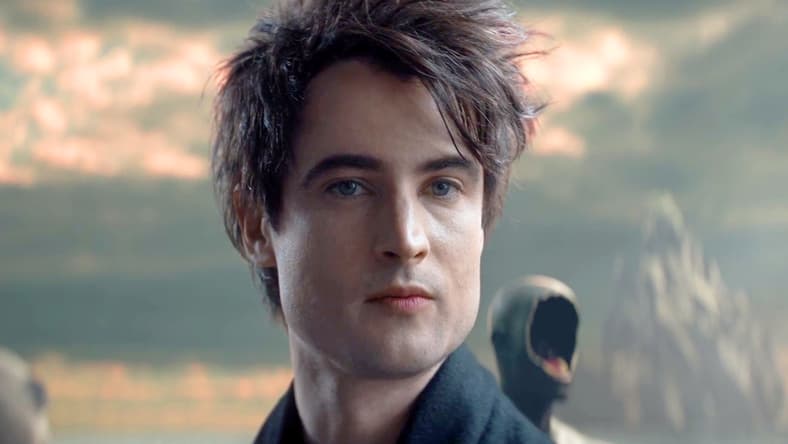 Morpheus (Tom Sturridge) confronts Lucienne (Vivienne Acheampong) in The Sandman Season 1 Episode 10 "Lost Hearts" (2022), Netflix