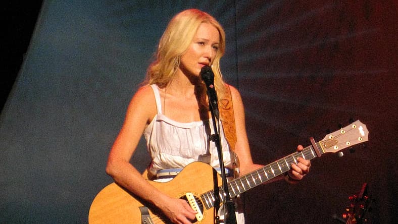 Singer-Songwriter Jewel Blasts Media For "Trying To Politicize" Angel Studios' 'Sound Of Freedom'