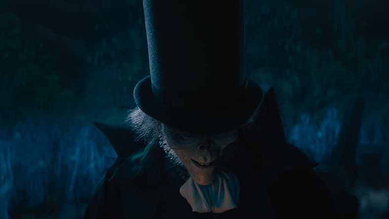 'Haunted Mansion' Review: Family Horror Stifled By Relentless Buffoonery