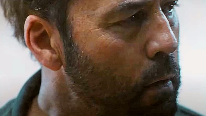Jeremy Piven gives his full attention in Primitive War (2025), Sparke Films
