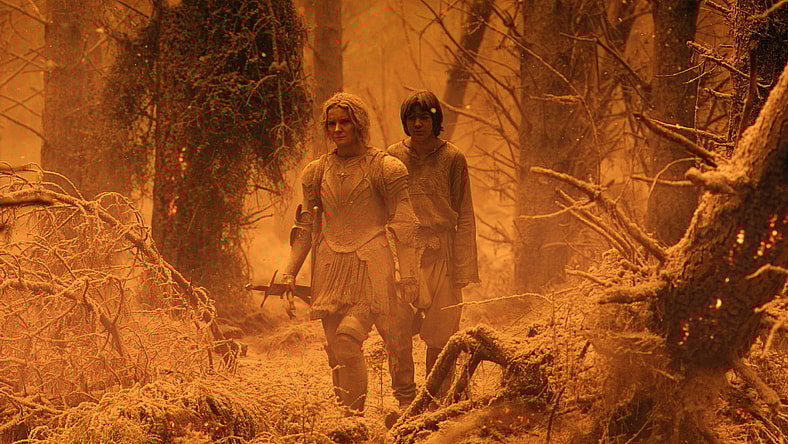 Morfydd Clark as Galadriel and Tyroe Muhafidin as Theo in The Lord of the Rings: The Rings of Power Season 1 Episode 7 "The Eye" (2022), Amazon Studios